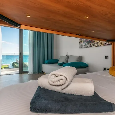 Madize Beach House On The Sea ヴィラ