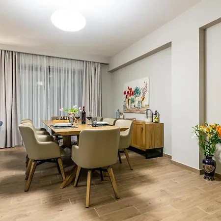 Madize Beach House On The Sea ラガナス